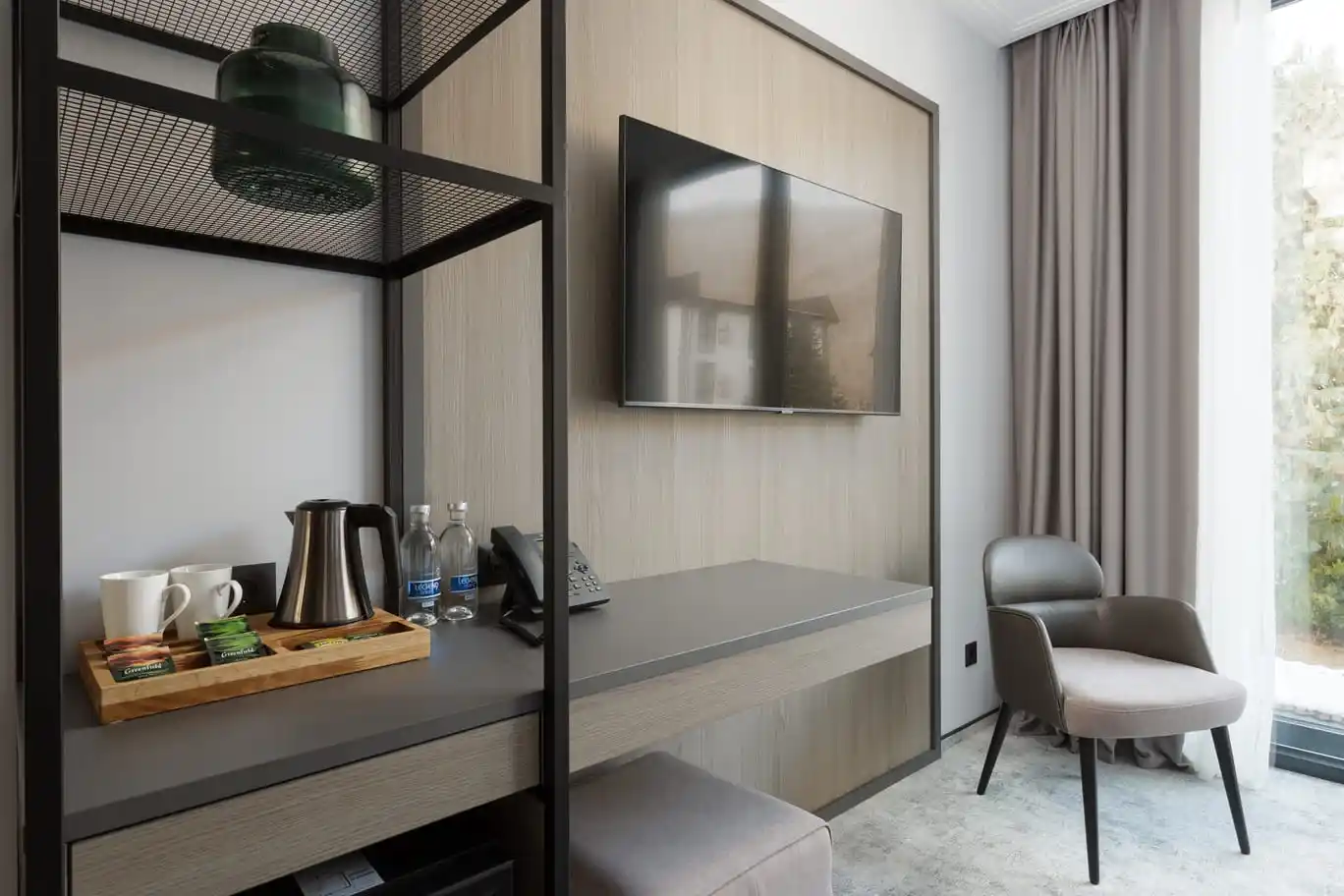 Room2