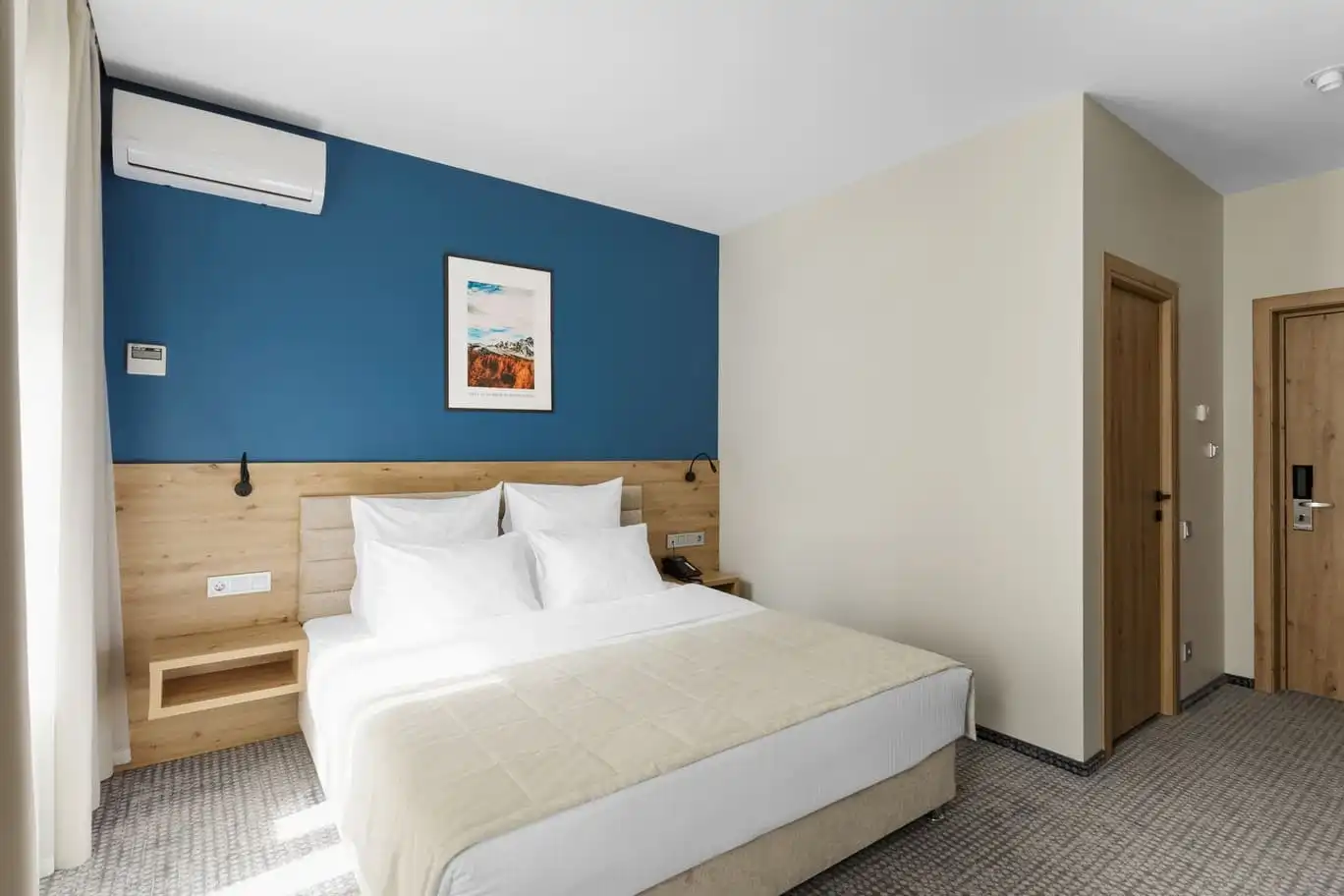 Room5